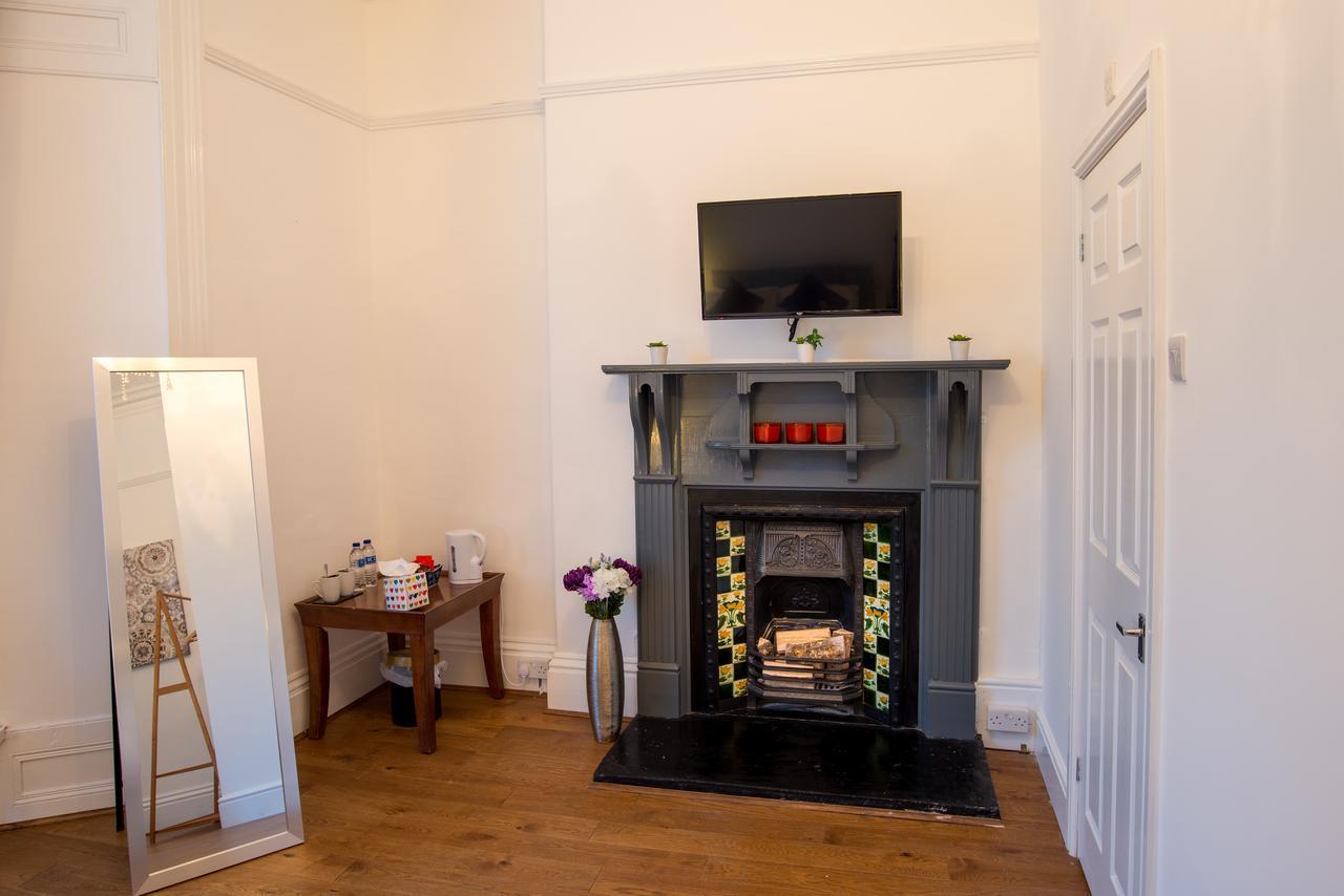 The White House By Bodacious! Swansea Extérieur photo