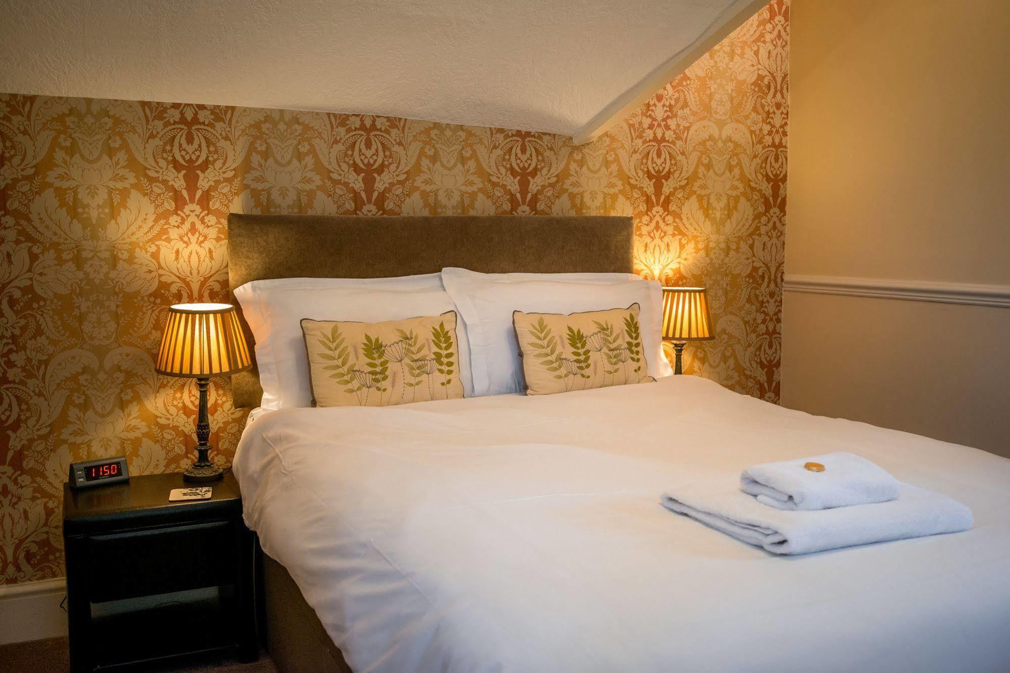 The White House By Bodacious! Swansea Extérieur photo