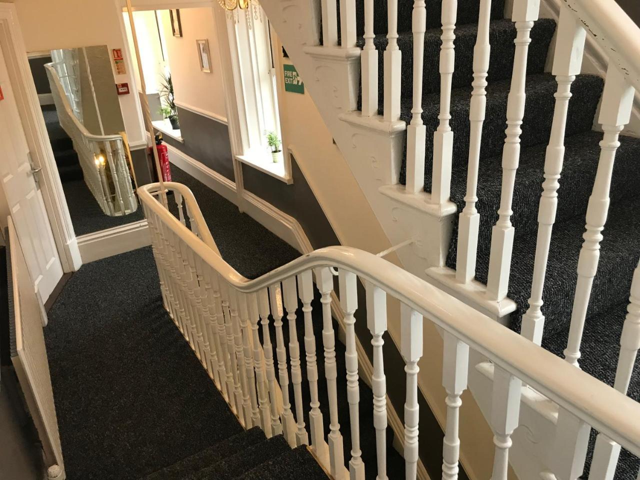 The White House By Bodacious! Swansea Extérieur photo